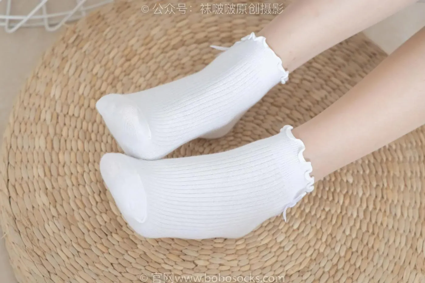 [BoBoSocks袜啵啵]NO.163 小甜豆-空军一号板鞋、白棉袜、肉丝 [135P]插图5